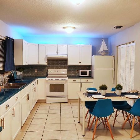 Manatee River Cottage In Historical Oldtown, Sleeps Up To 7 People Palmetto Exterior photo